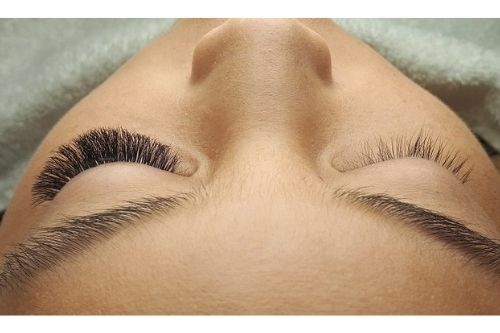 Volume eyelash extensions before and after picture