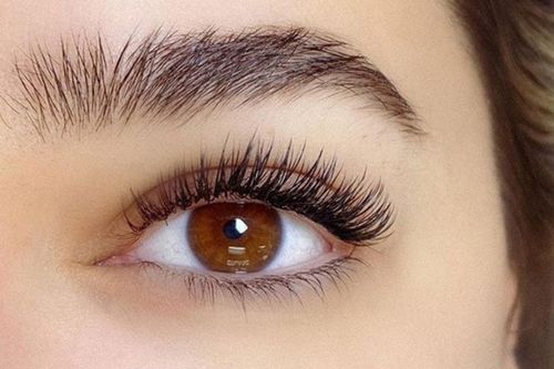 What are Natural Eyelash Extensions