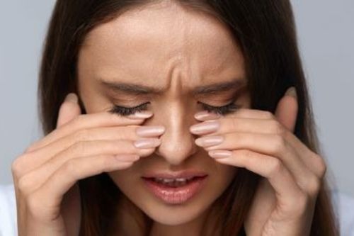 Your Eyelash Extensions Poke and Irritate your Eyes