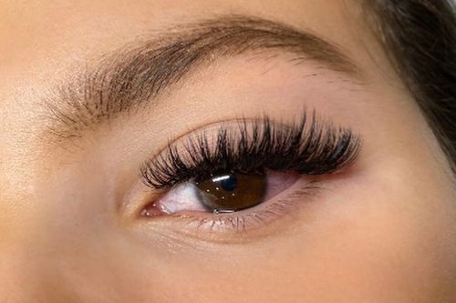 Your Lash Extensions look Fake, thick, heavy or not curly