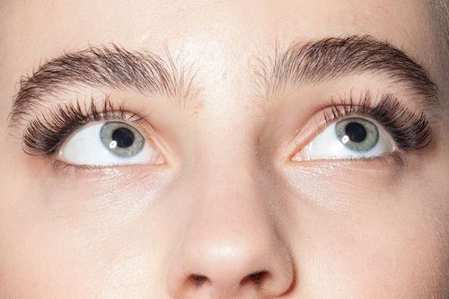 Do Bottom Lash Extensions Damage Your Natural Lashes